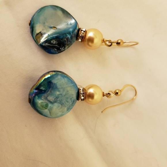 Necklace and earring set - Picture 3 of 3